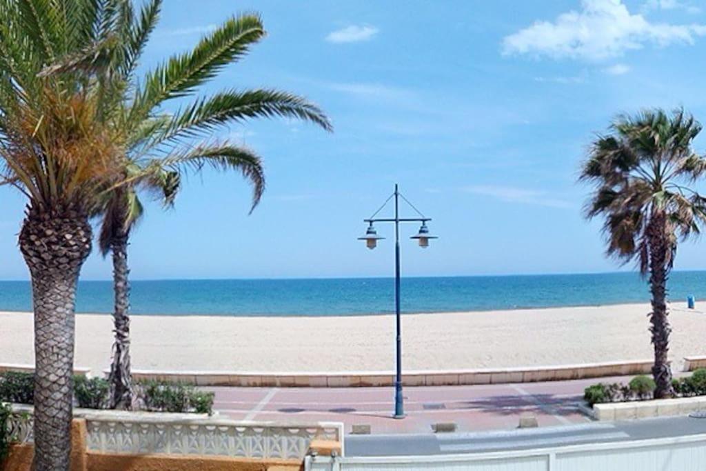 Beach Papa Luna Apartment Peniscola Bagian luar foto
